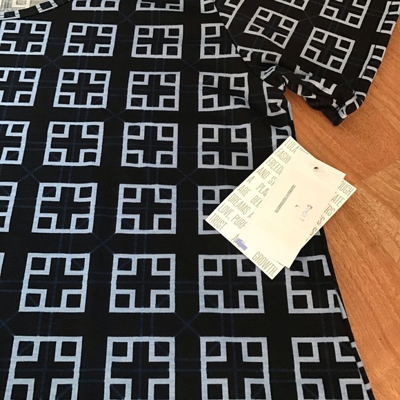 Large Classic T NWT 14-16 - Picture 2 of 2